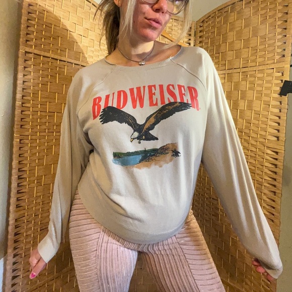 Budweiser Tops - 🦅 Budweiser Eagle Graphic Sweatshirt